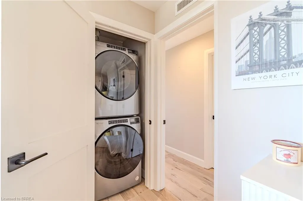 34 Norman Street #404