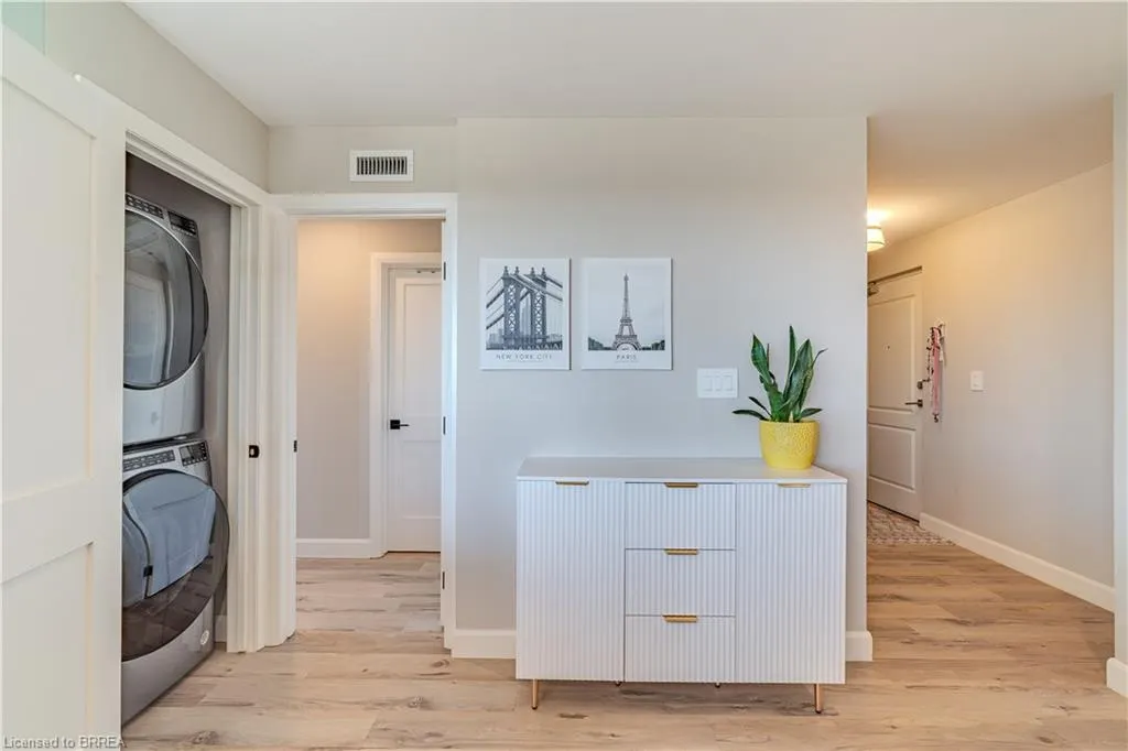34 Norman Street #404