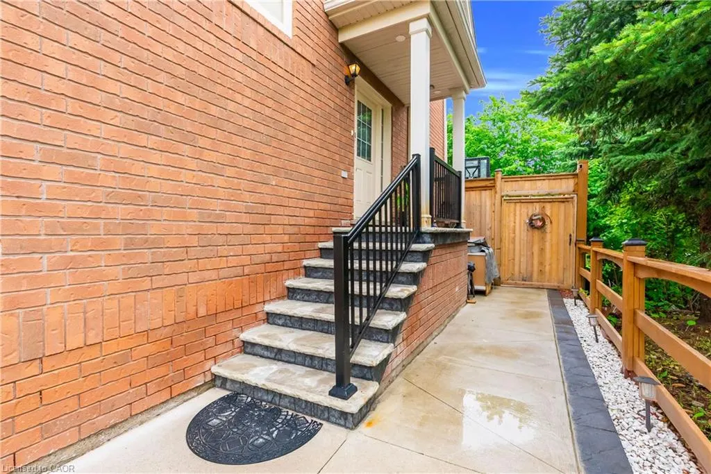 2435 Coho Way