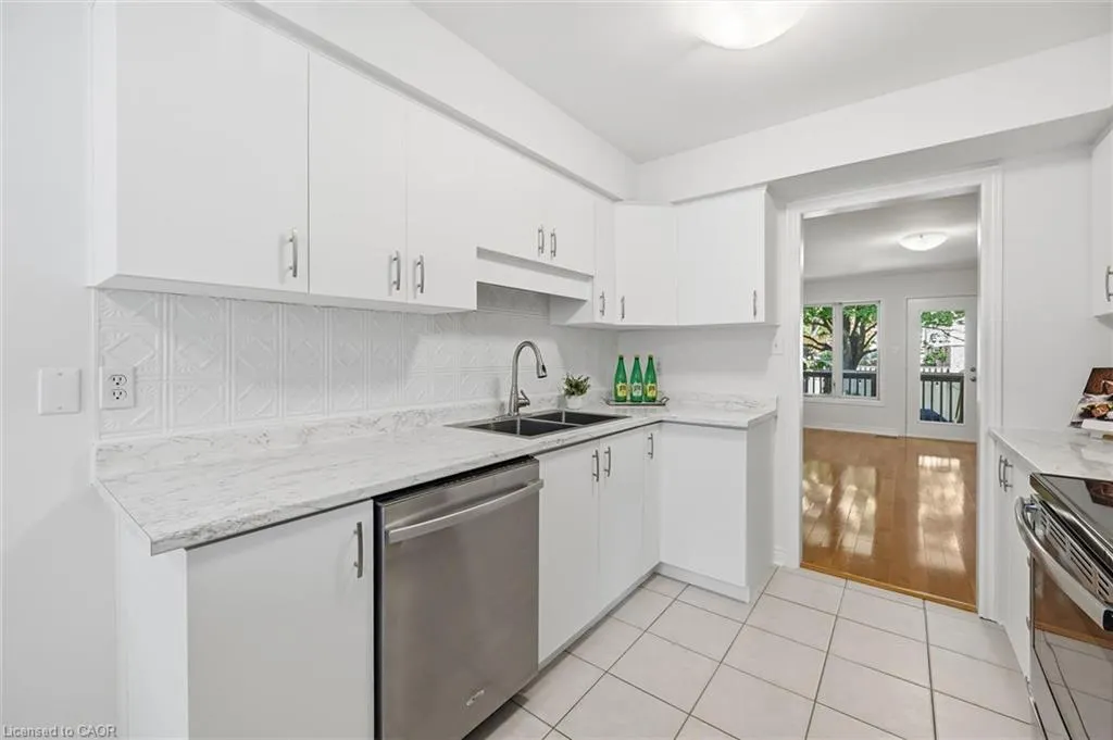 705 Cumberland Avenue #11