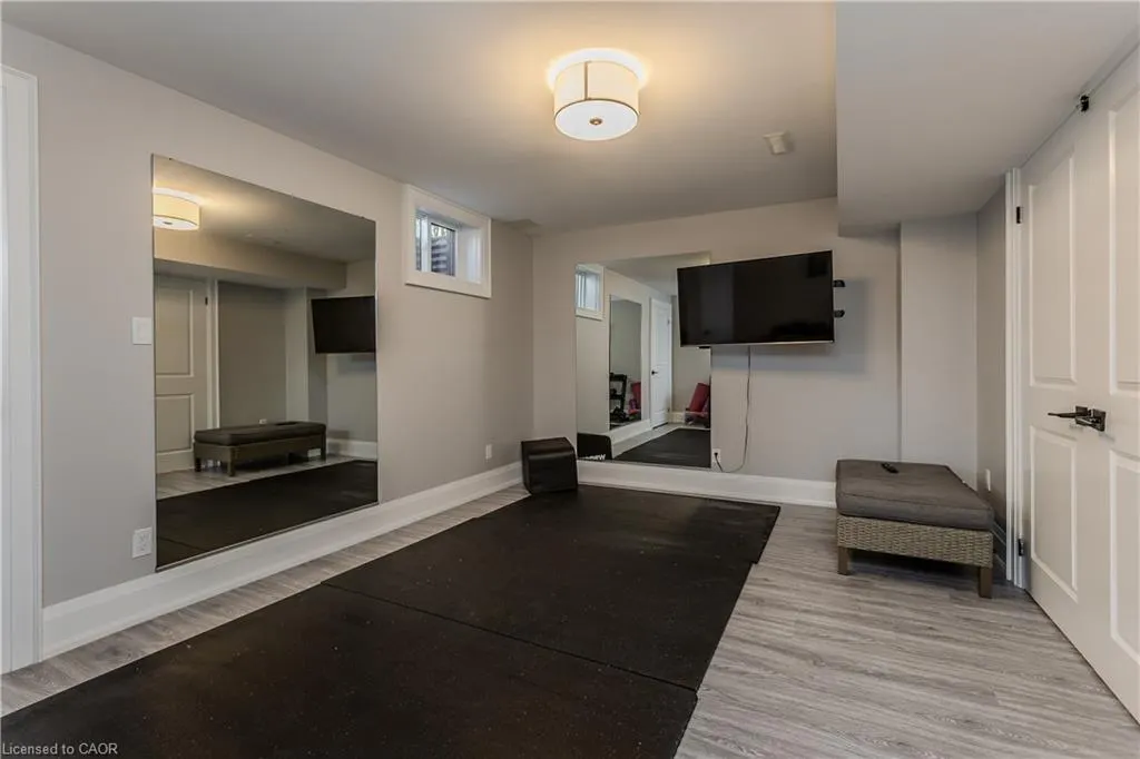 541 Hambling Court