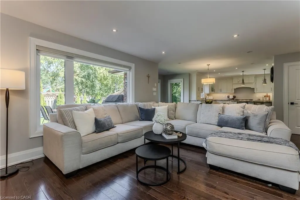 541 Hambling Court