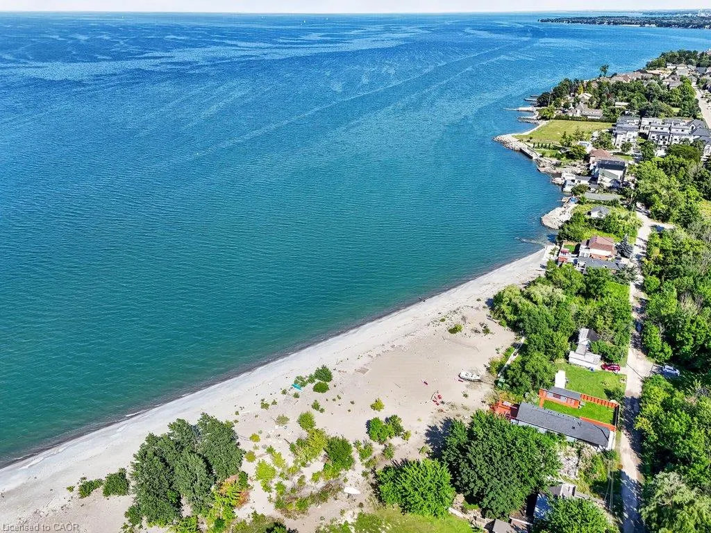 6 Harbour Drive