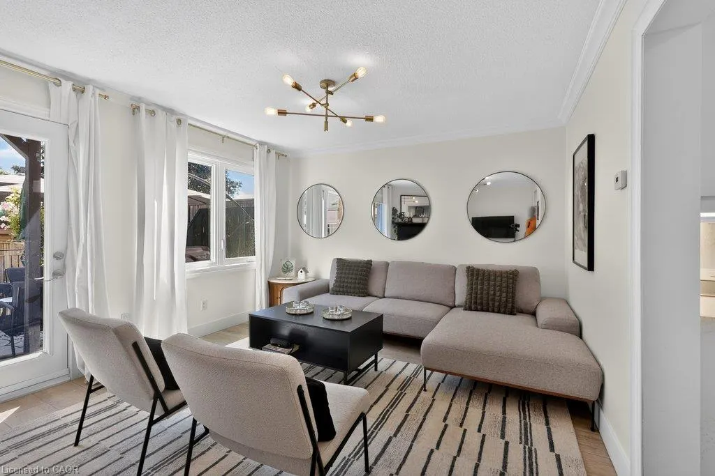 6 Harbour Drive