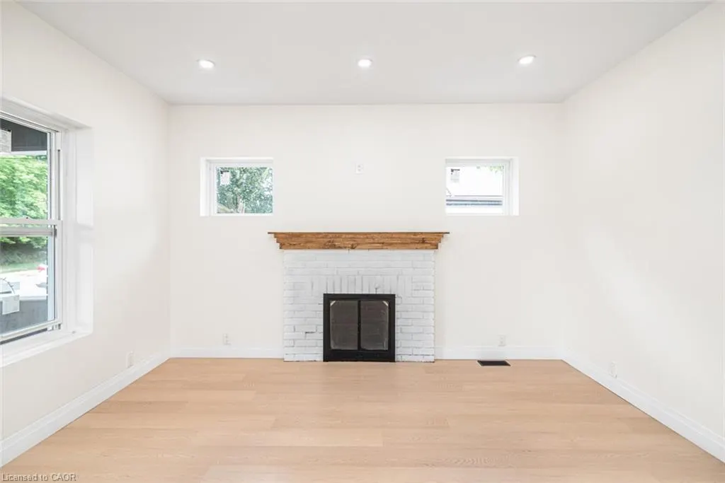 203 Brock Street