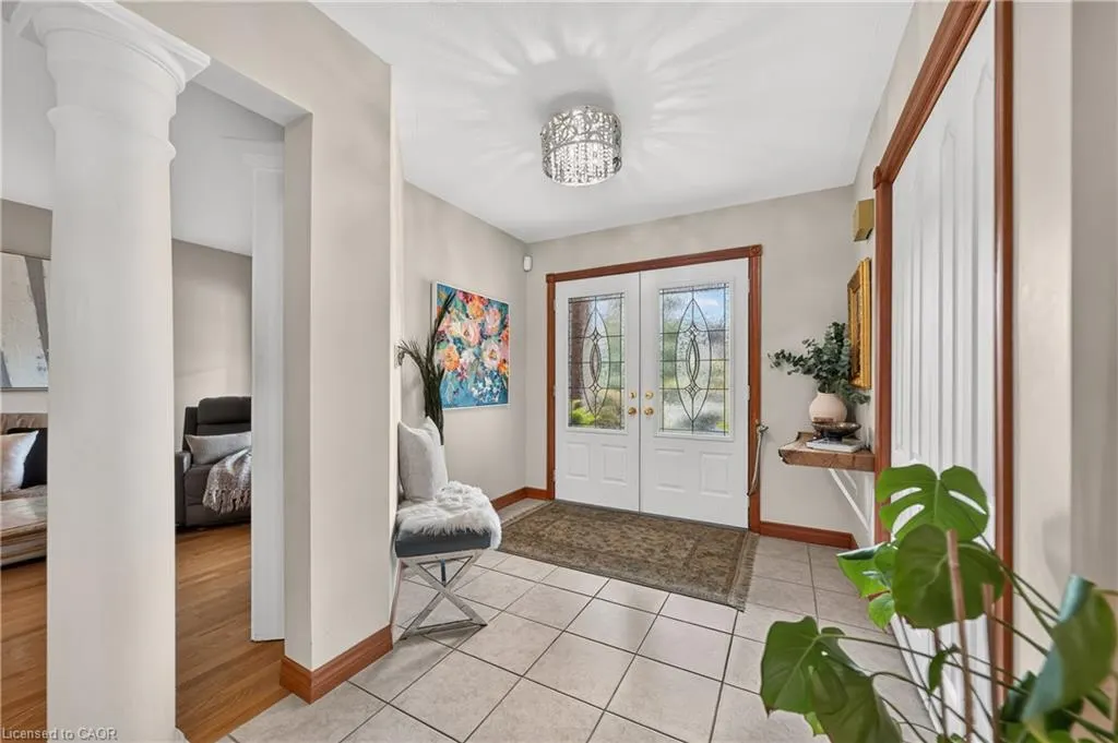 52 Archwood Crescent