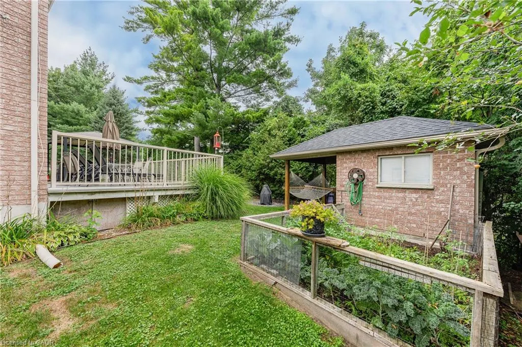 52 Archwood Crescent