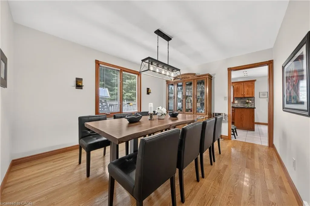 52 Archwood Crescent