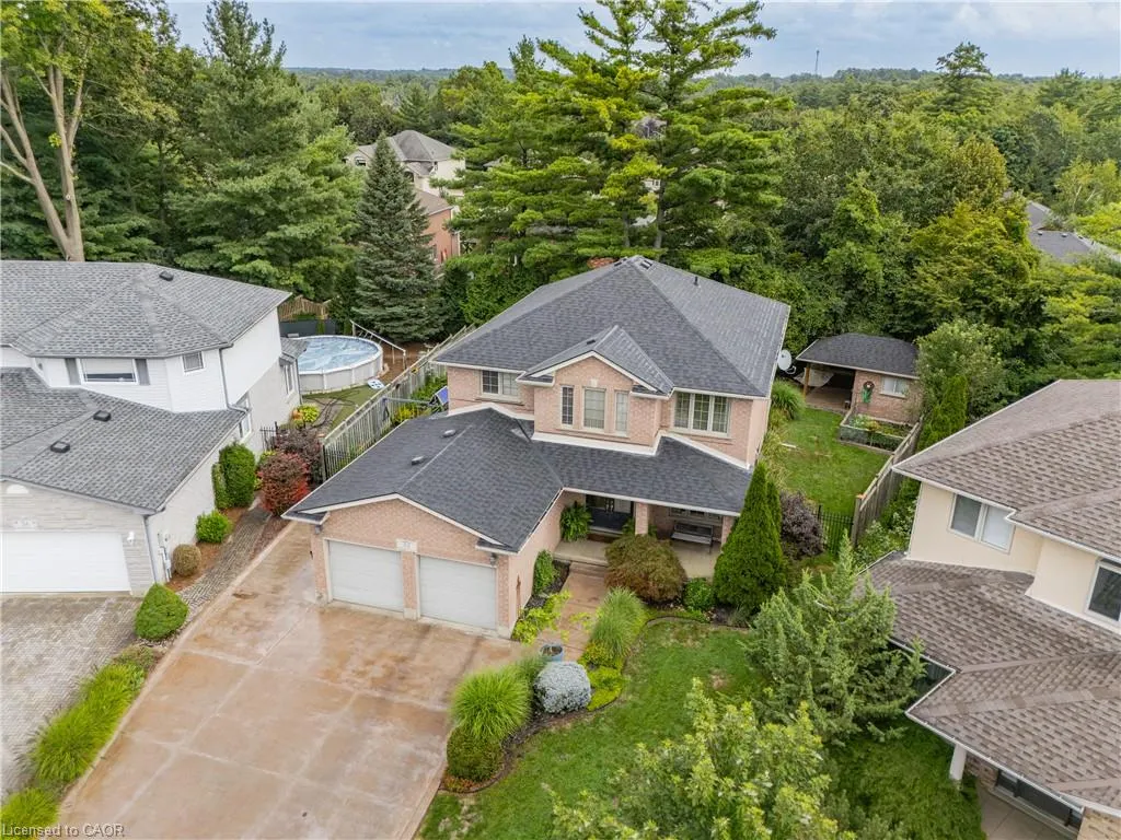 52 Archwood Crescent