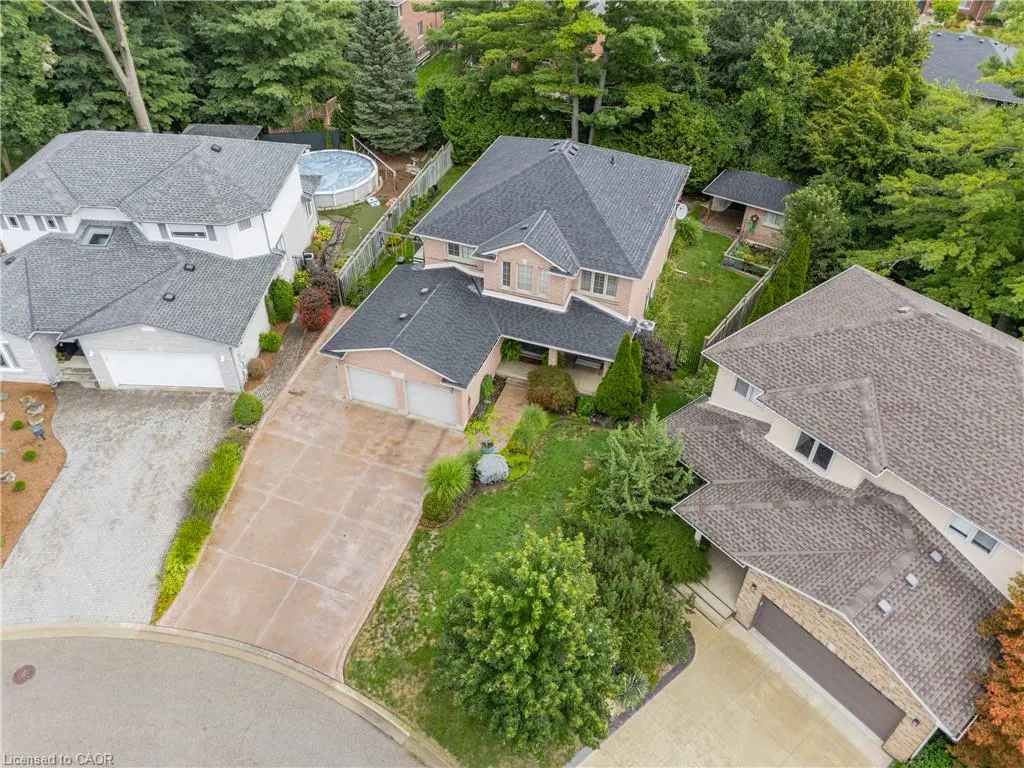 52 Archwood Crescent