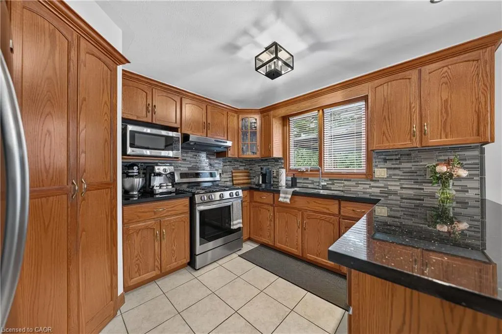 52 Archwood Crescent