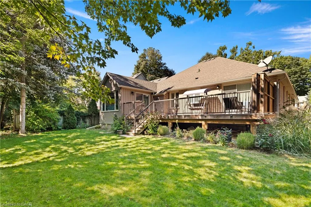 648 Bayhampton Crescent