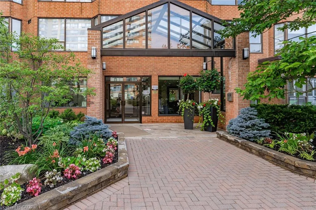 1270 Maple Crossing Boulevard #1905