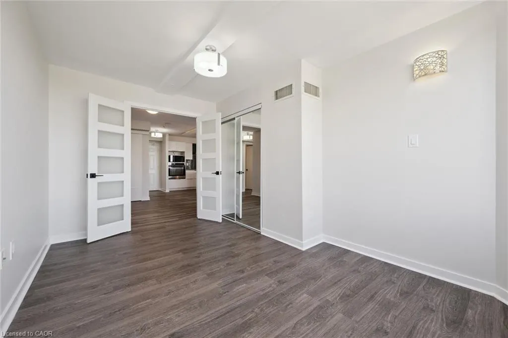 1270 Maple Crossing Boulevard #1905