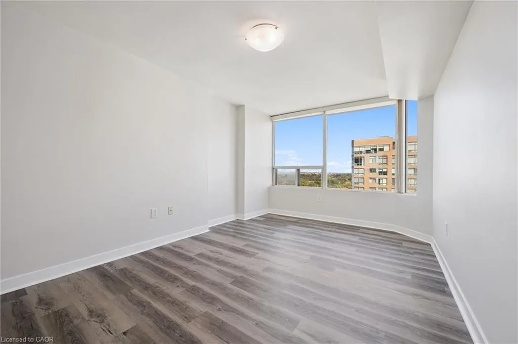 1270 Maple Crossing Boulevard #1905