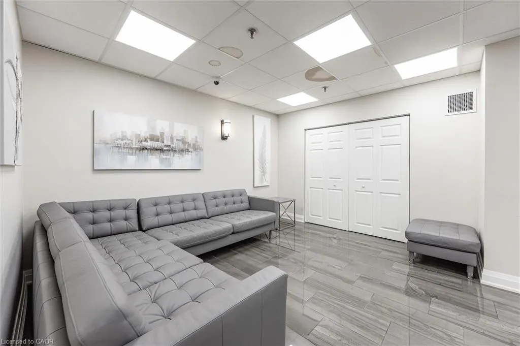1270 Maple Crossing Boulevard #1905
