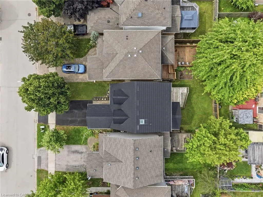 19 Boulder Crescent