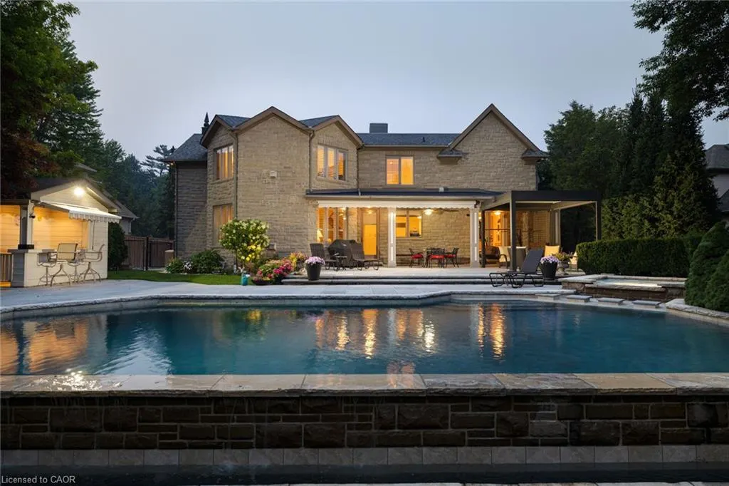 70 Shorewood Place