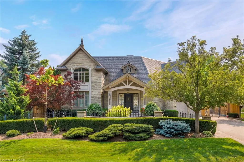 70 Shorewood Place