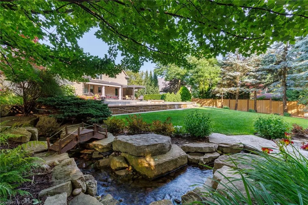 70 Shorewood Place