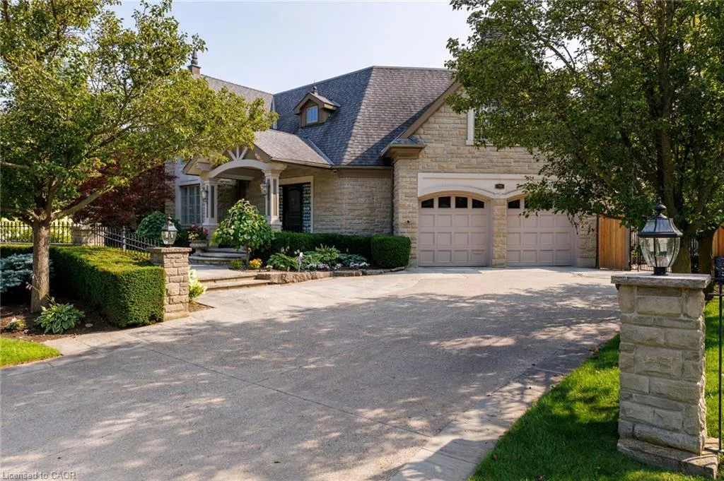 70 Shorewood Place