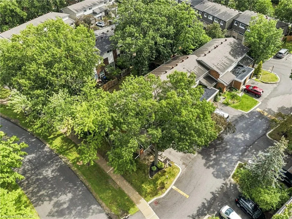 1270 Gainsborough Drive #61