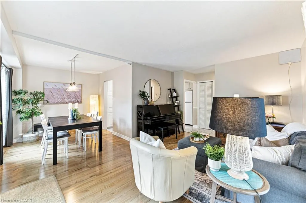 1270 Gainsborough Drive #61