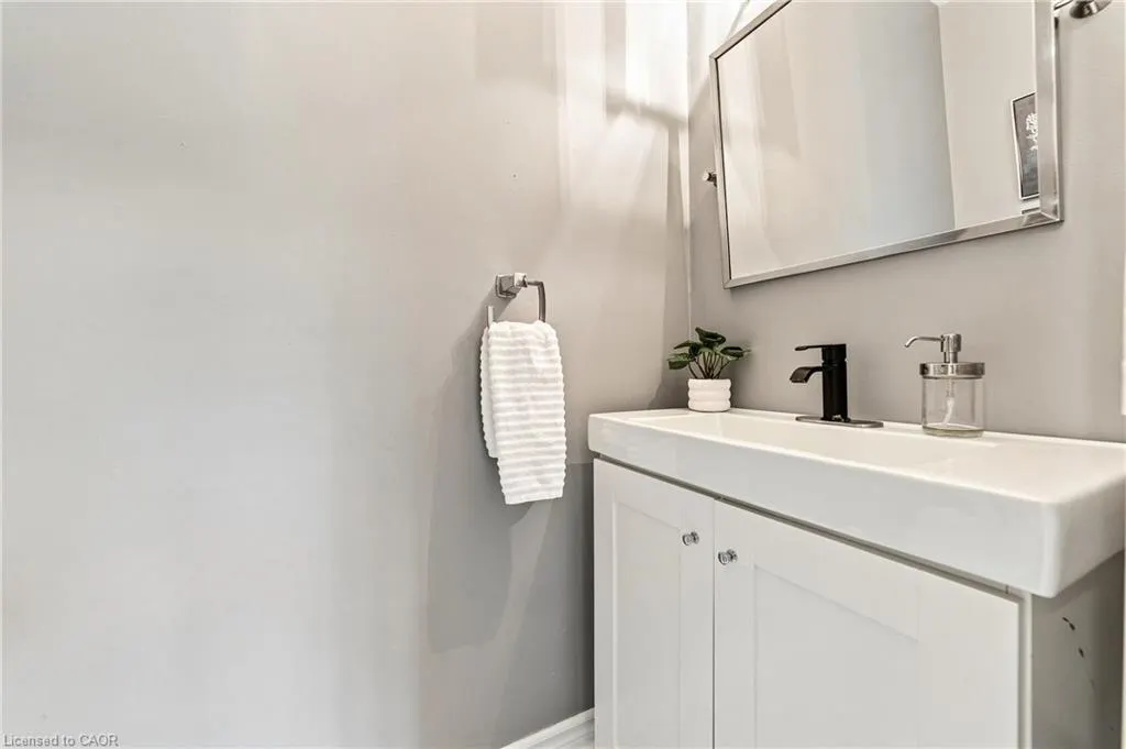 1270 Gainsborough Drive #61