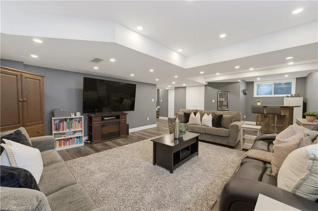 21 Irongate Drive