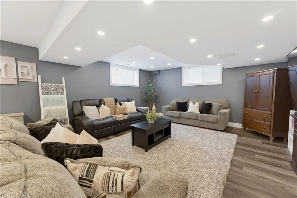 21 Irongate Drive