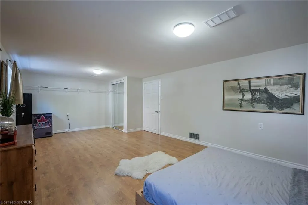 390 Wendall Place