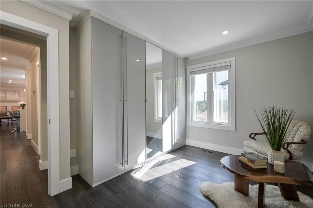 390 Wendall Place