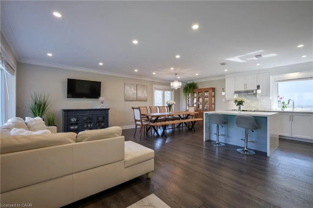 390 Wendall Place