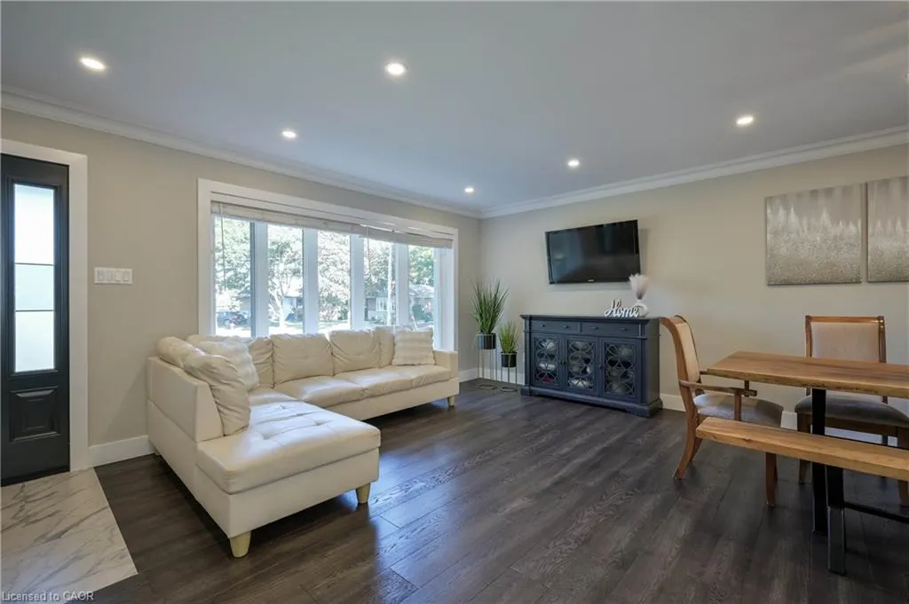390 Wendall Place