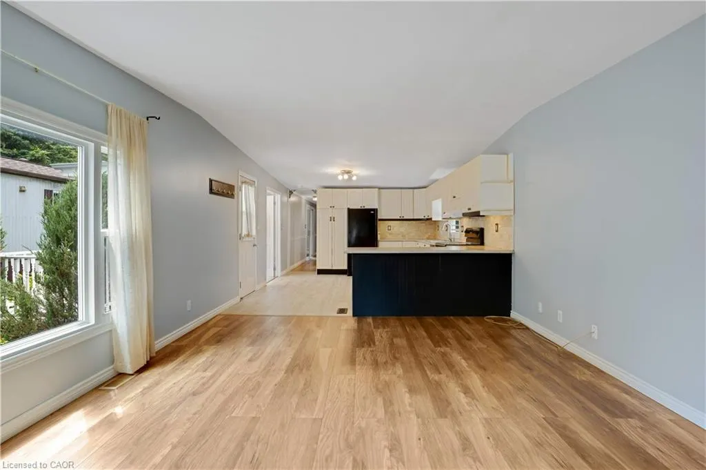 120 Maple Crescent