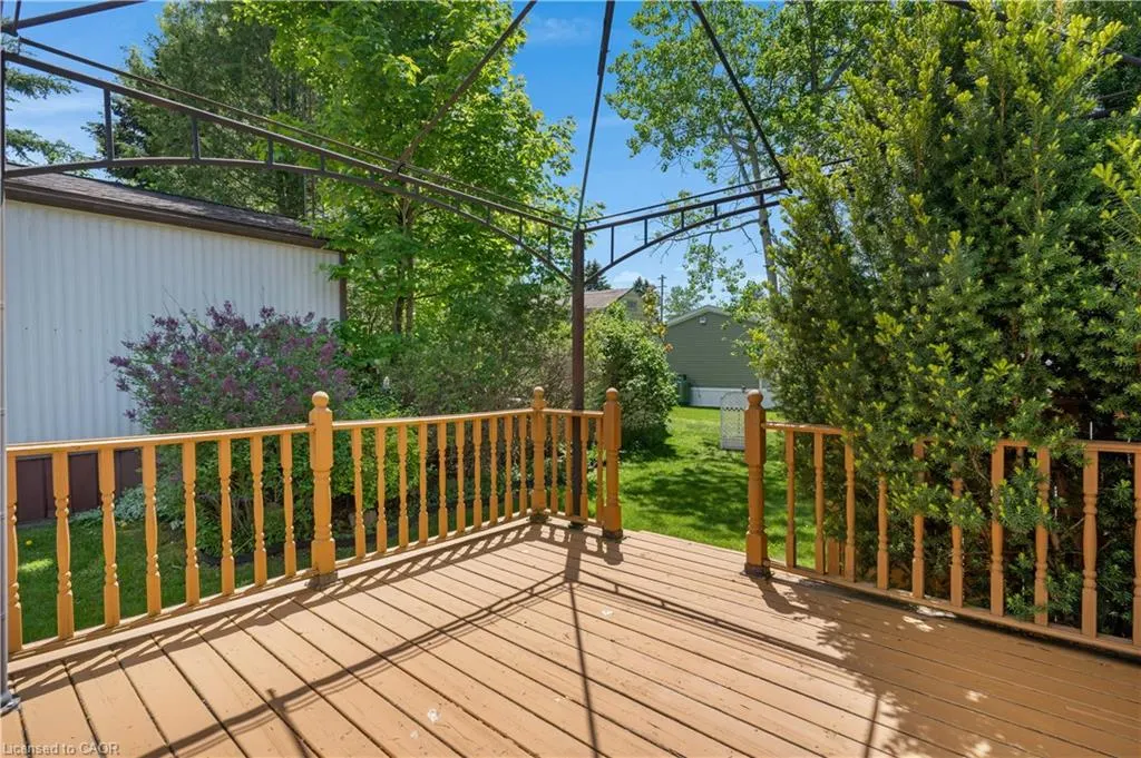 120 Maple Crescent