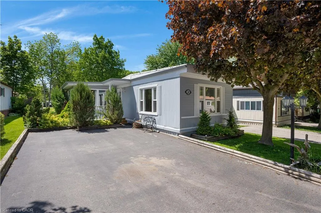 120 Maple Crescent