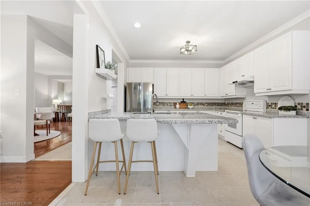 2381 Grand Oak Trail