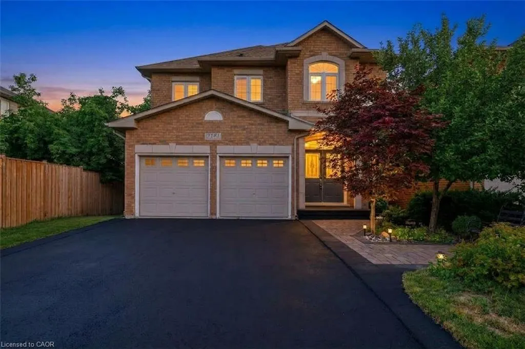 2381 Grand Oak Trail