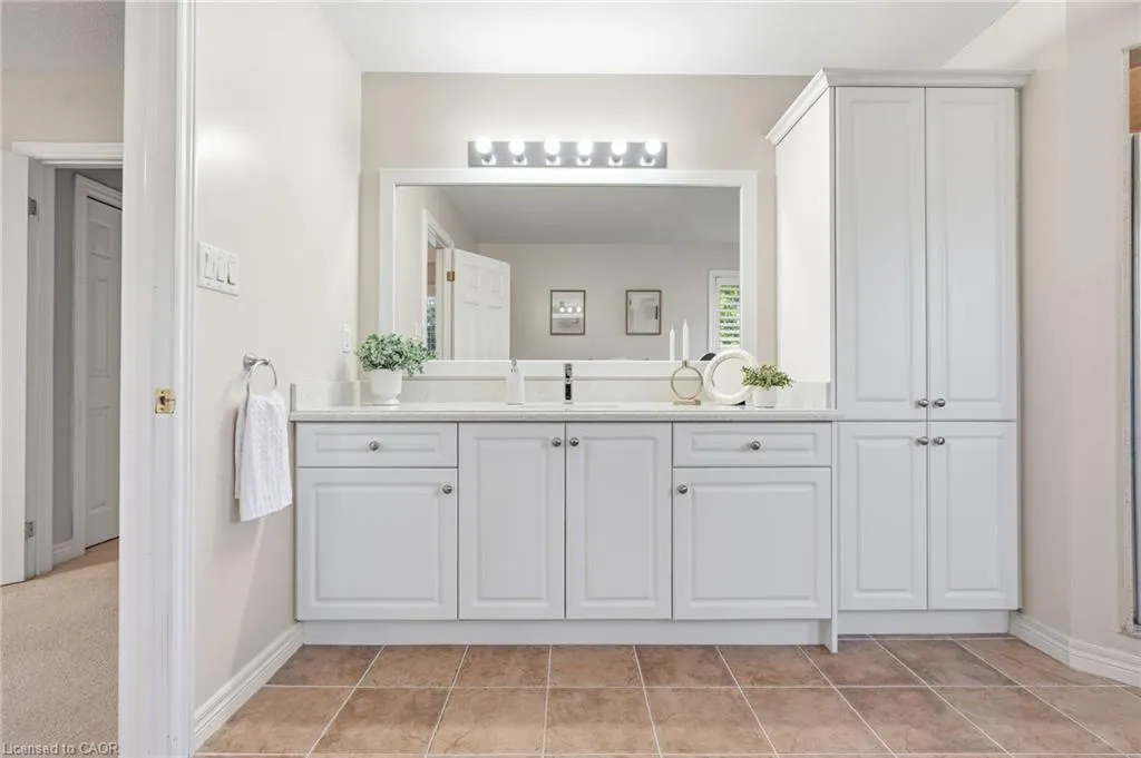 2381 Grand Oak Trail