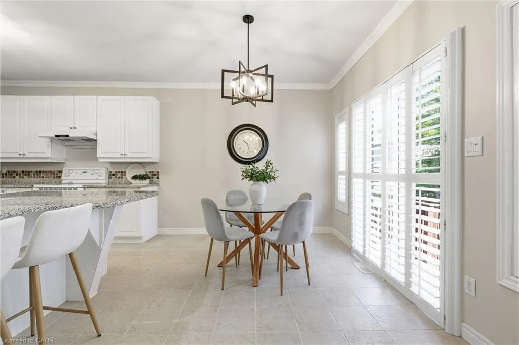 2381 Grand Oak Trail
