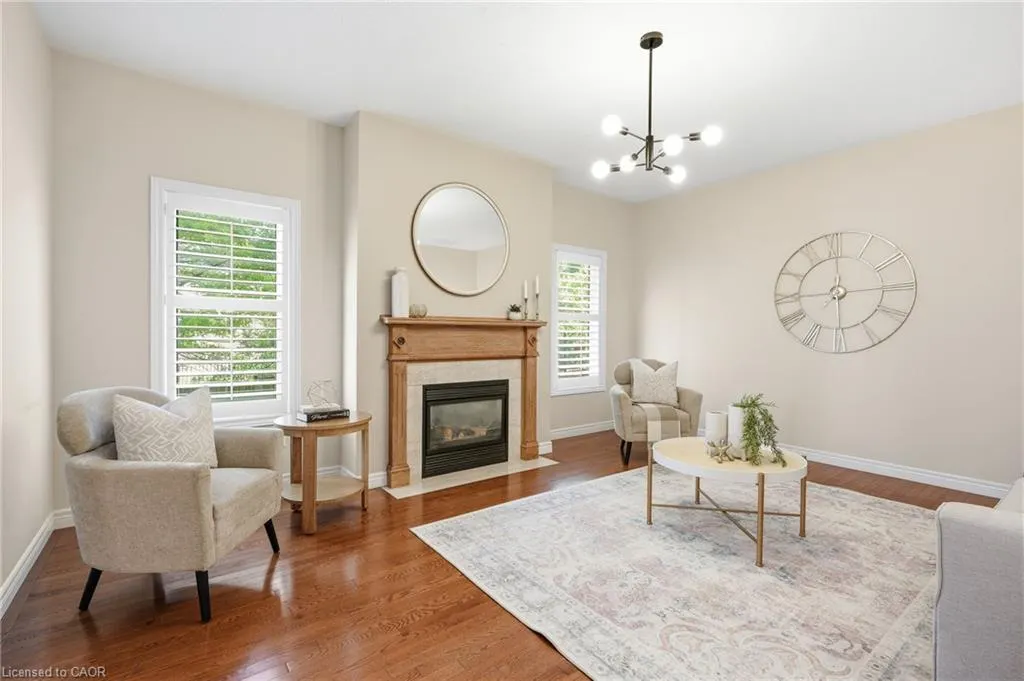 2381 Grand Oak Trail