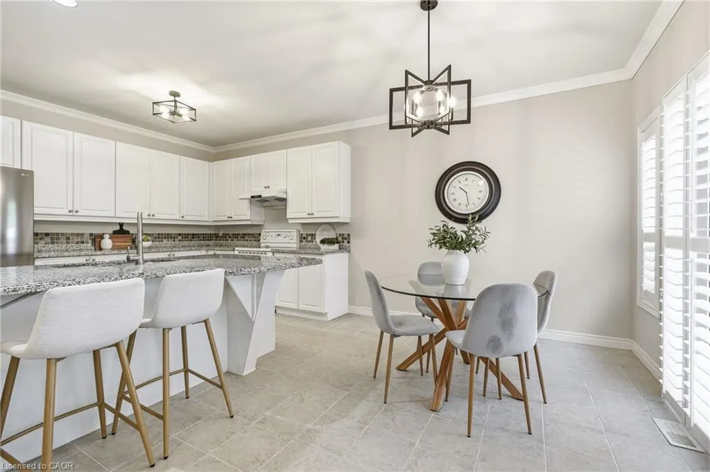 2381 Grand Oak Trail