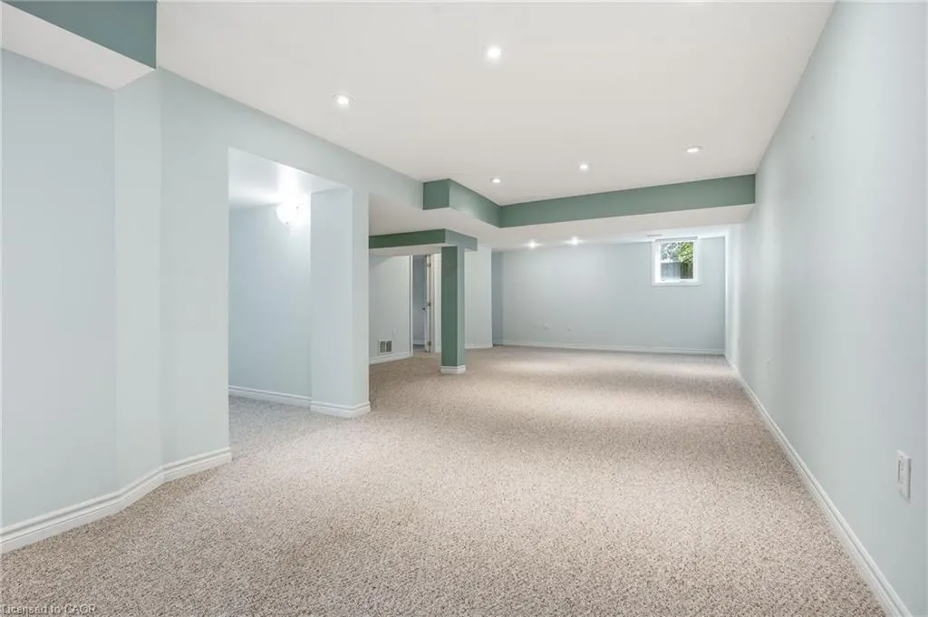 2381 Grand Oak Trail