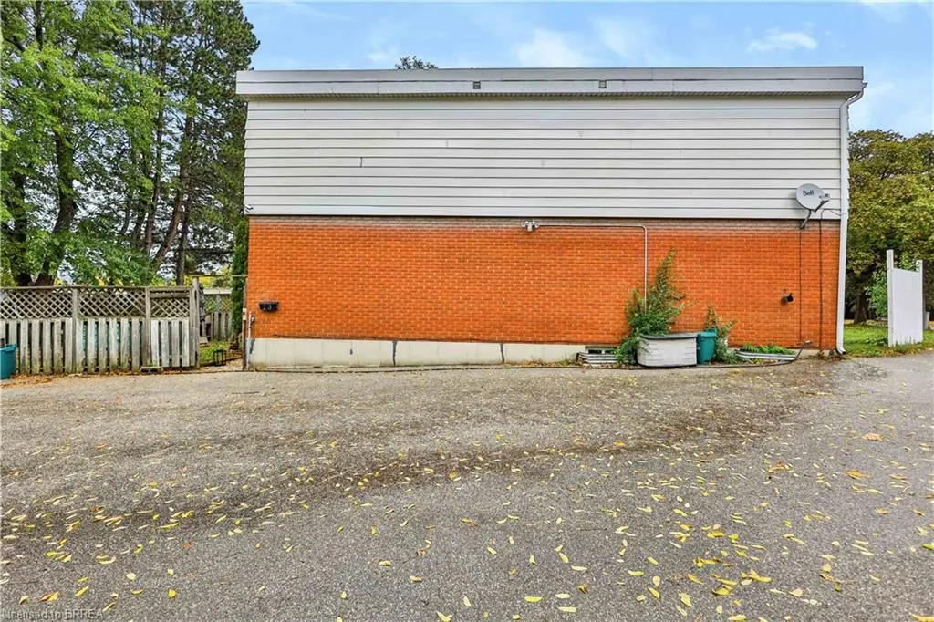 23 Brenda Court