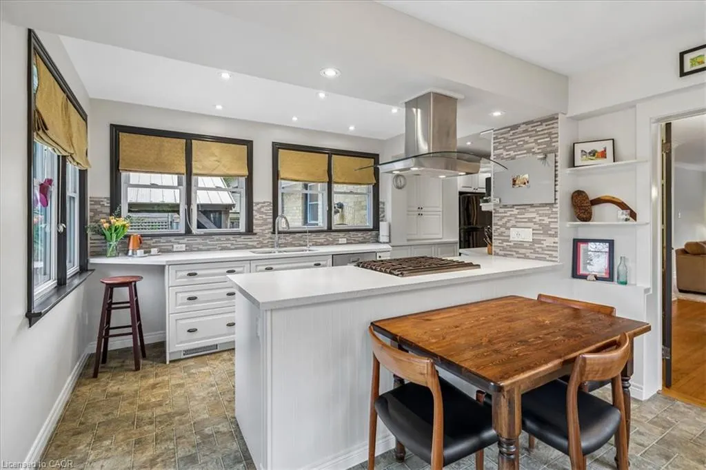 316 River Side Drive