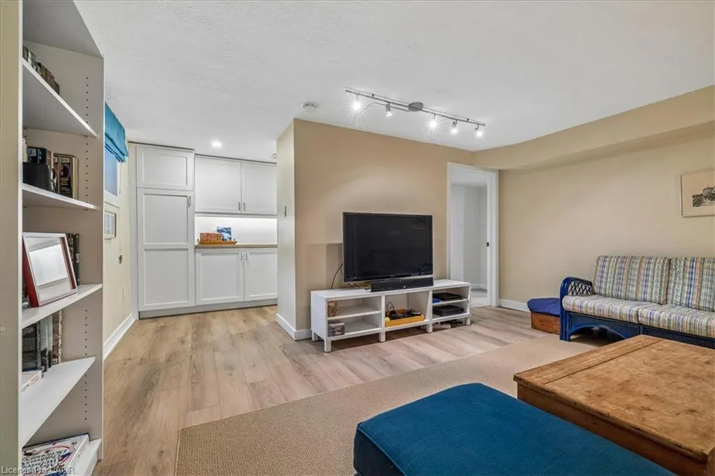 316 River Side Drive