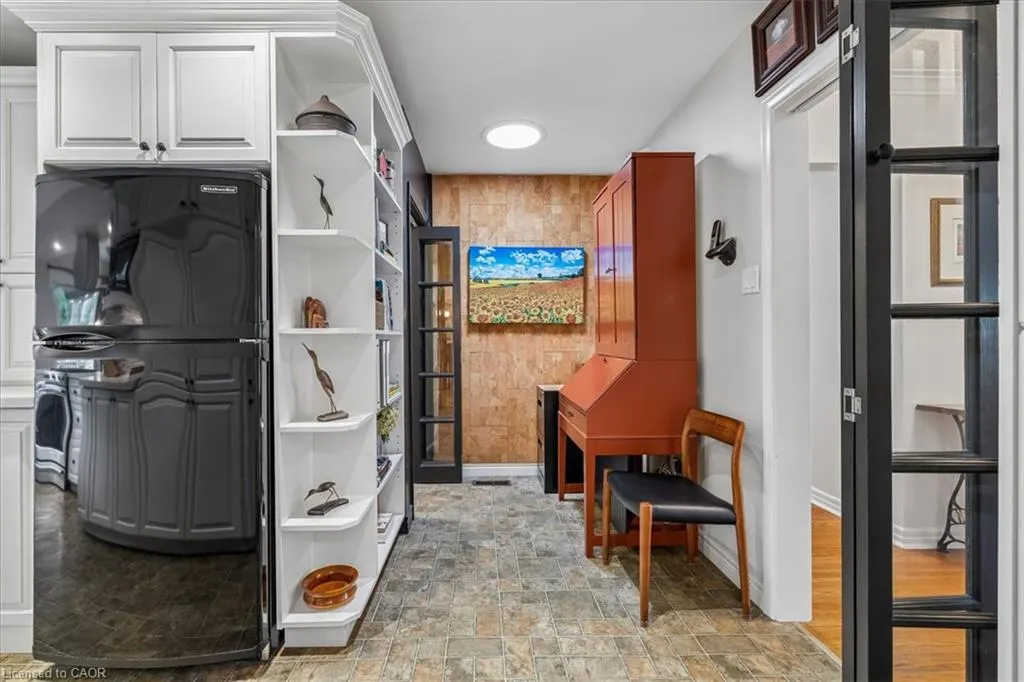 316 River Side Drive