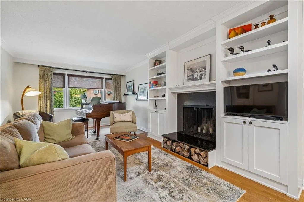 316 River Side Drive