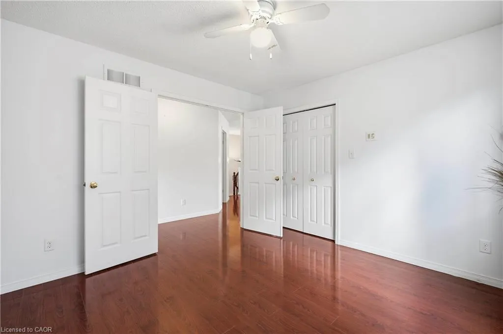 324 Beaumont Crescent